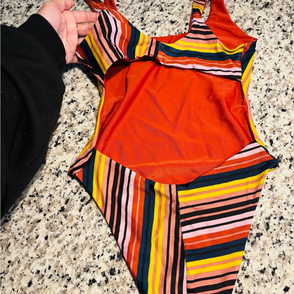 NWOT RVCA one piece - Picture 3 of 3